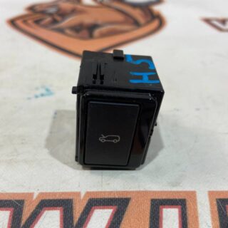 T4K1271 Jaguar I-Pace hood release button (2018-) used cost 40 € in stock 4 pcs.