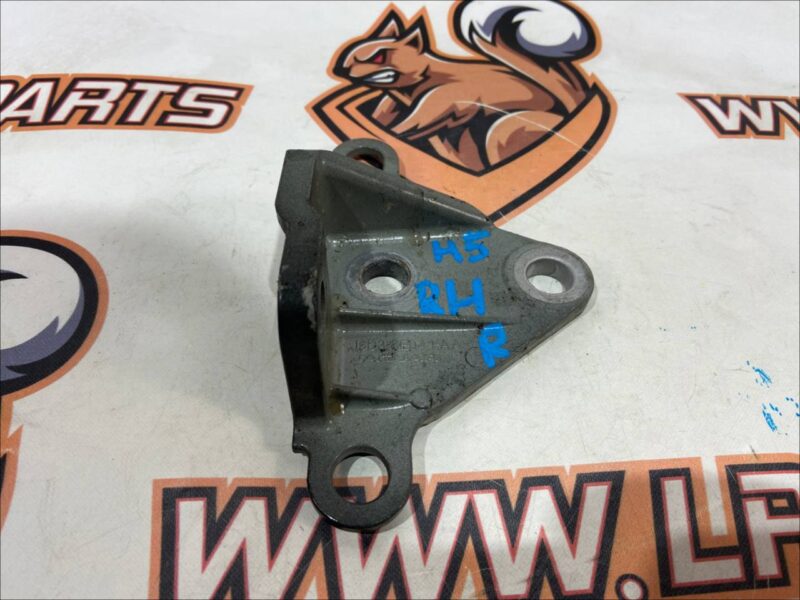 T4K1488 Bracket metal butt lion JAGUAR I-PACE Used cost 10 € in stock 3 pcs.