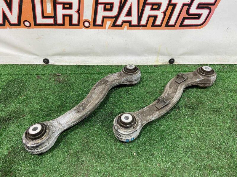 T4K4489 Rear upper lever Jaguar I-Pace (2018-) USED cost 115 € in stock 10 pcs.