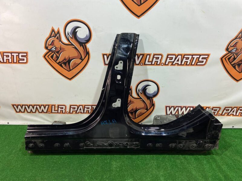 T4K4806 Left central pillar Jaguar I-Pace (2018-) used cost 600 € in stock 1 pcs.