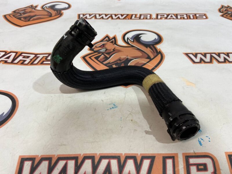 T4K4815 Hose connecting the valve to the heat exchanger Jaguar I-Pace (2018-) used cost 30 € in stock 1 pcs.
