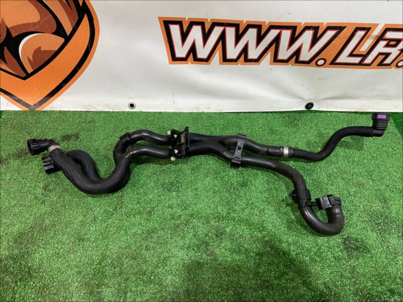 T4K5721 Coolant hose from expansion tank Jaguar I-Pace (2018-) Used cost 60 € in stock 4 pcs.