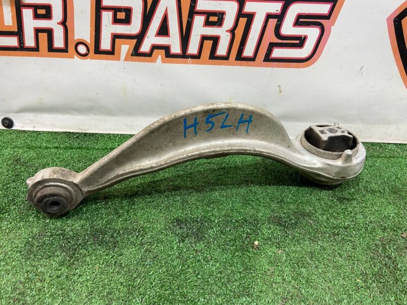 T4K5805 Front lower left control arm Jaguar I-Pace (2018-) Used cost 150 € in stock 7 pcs.