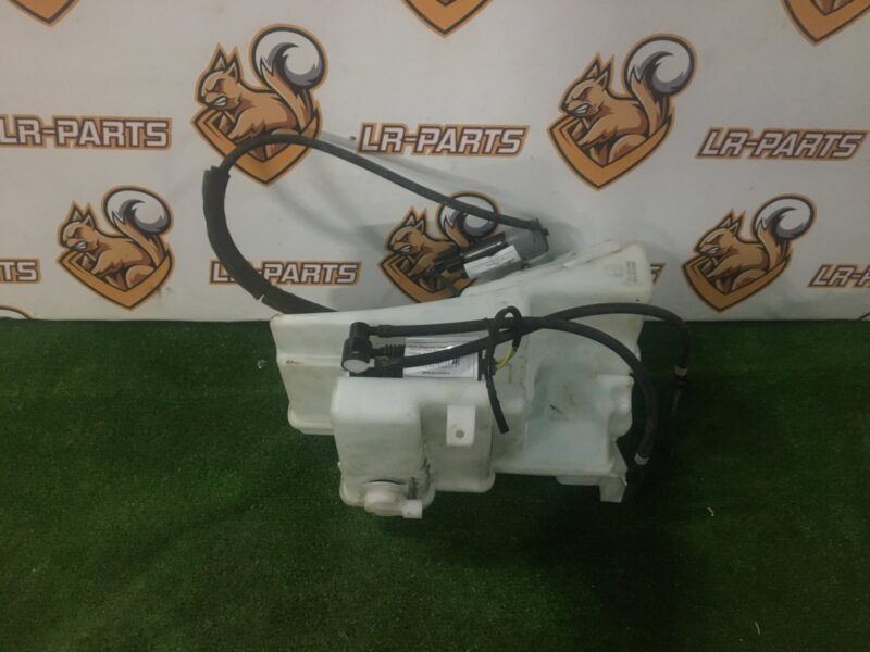 T4K6023 Windshield washer pump Jaguar I-Pace (2018-) used cost 30 € in stock 2 pcs.