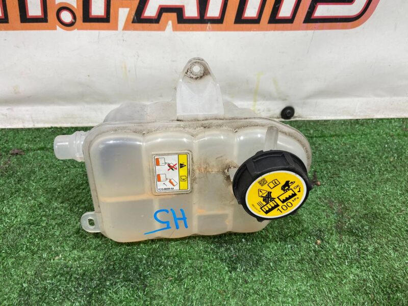 T4K9050 Used JAGUAR I-PACE expansion tank cost 60 € in stock 4 pcs.
