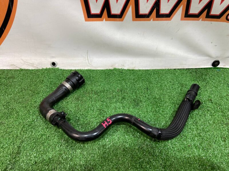 T4K9148 Coolant system hose Jaguar I-Pace (2018-) Used cost 33 € in stock 5 pcs.