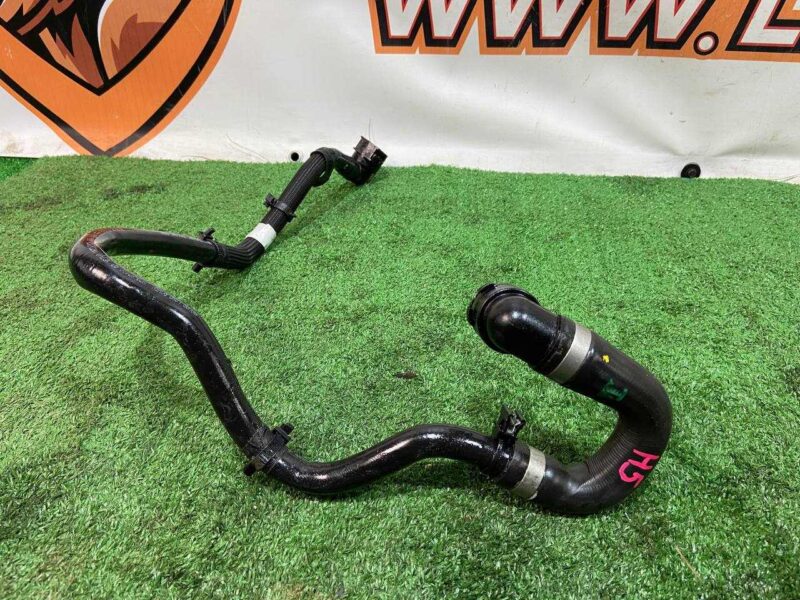 T4K9528 Cooling hose Jaguar I-Pace (2018-) Used cost 35 € in stock 3 pcs.