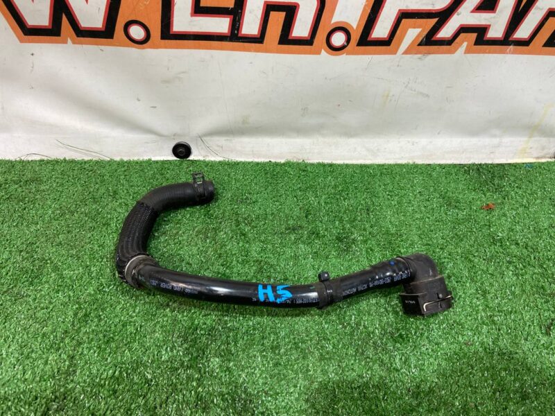 T4K9798 Coolant pipe Jaguar I-Pace (2018-) used cost 25 € in stock 2 pcs.