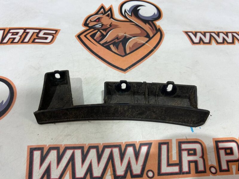 T4K9897 Rear right fender liner bracket Jaguar I-Pace (2018-) Used cost 25 € in stock 10 pcs.
