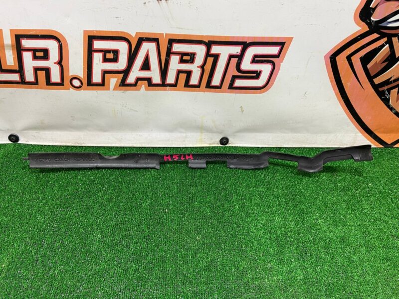 T4K9909LML Wing seal left Jaguar I-Pace (2018-) used cost 35 € in stock 1 pcs.