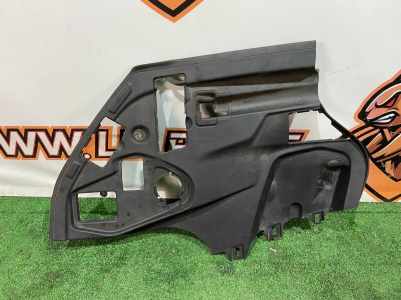 T4K9991 Trunk hood panel right Jaguar I-Pace X590 (2018-) Used cost 100 € in stock 3 pcs.
