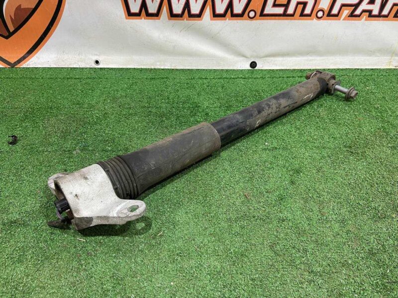 T4N16943 Rear shock absorber Jaguar XF X260 (2015-) used cost 100 € in stock 1 pcs.