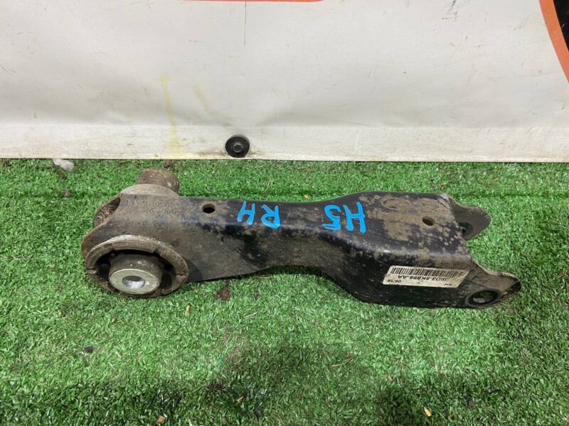 T4N22003 Rear right lower control arm Jaguar I-Pace (2018-) Used cost 100 € in stock 4 pcs.