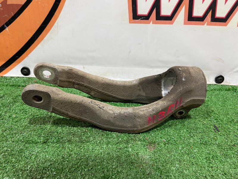 T4N35985 Shock absorber fork right front JAGUAR F-PACE Used cost 50 € in stock 11 pcs.