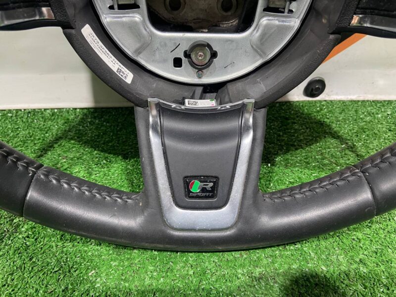 T4N5762PVJ R-Sport steering wheel with paddle shifters Jaguar F-Pace X761 (2017-) USED cost 250 € in stock 3 pcs.