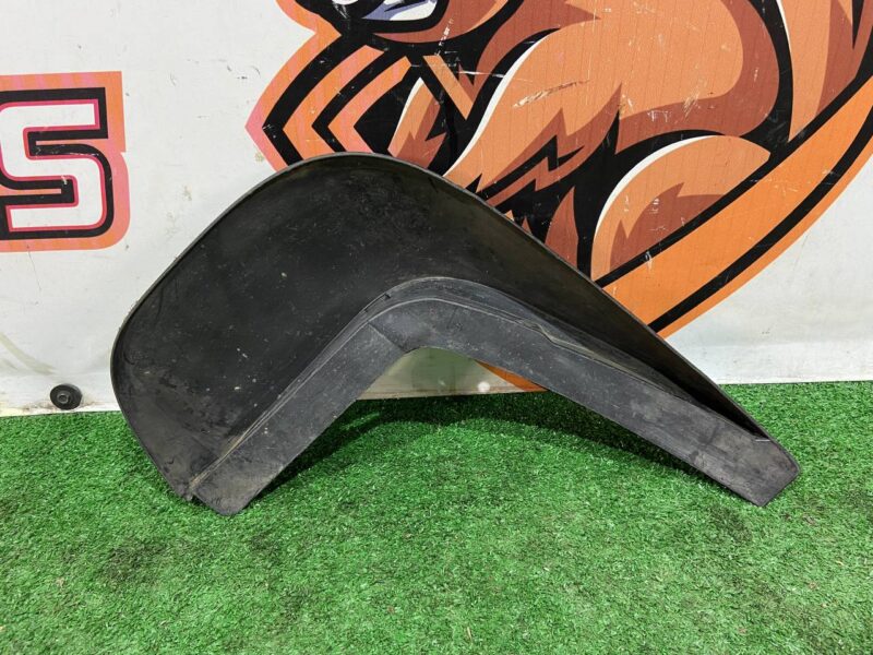 VPLGP0109 Mudguard front right Range Rover L405 (2013-2021) used cost 10 € in stock 1 pcs.
