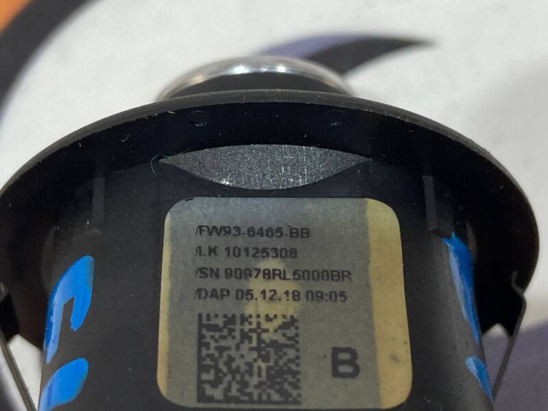 XR858807 Used JAGUAR F-PACE Steering adjustment button cost 30 € in stock 4 pcs.