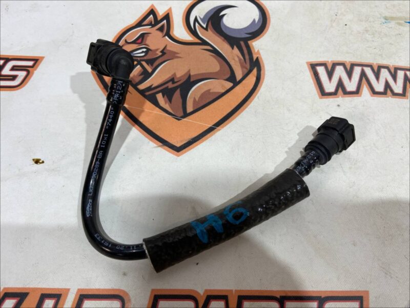 LK729D289BA Fuel pipe Land Rover Discovery Sport L550 (2015-) used cost 15 € in stock 1 pcs.