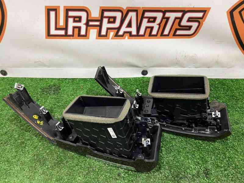 LR035209 Air deflector from torpedo left RANGE ROVER L405 13- Used cost 30 € in stock 1 pcs.