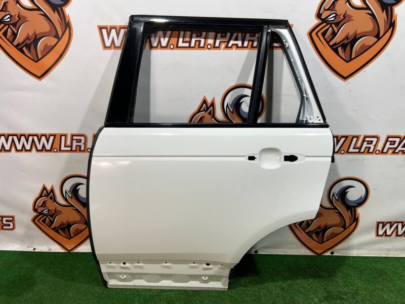 LR036403 door rear left Range Rover L405 Used cost 650 € in stock 6 pcs.