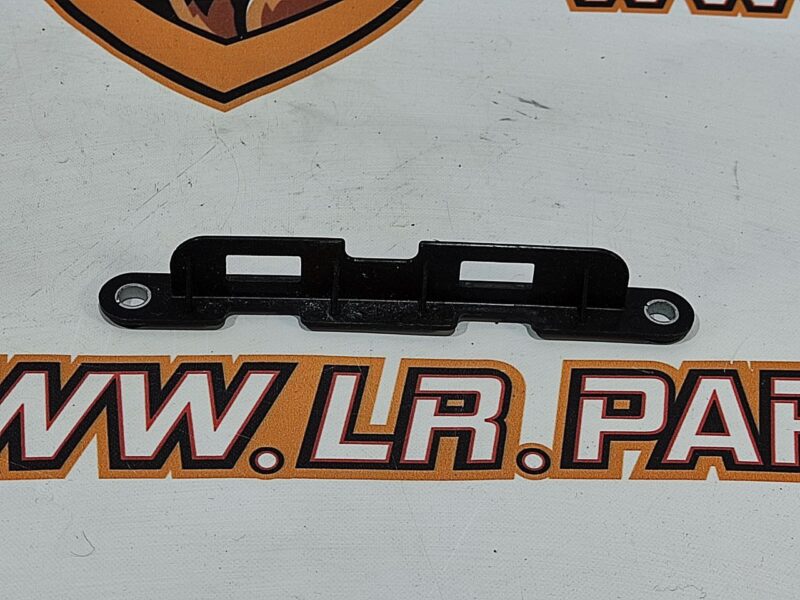 LR042509 Bracket fuel quality sensor Land Rover Discovery 5 L462 (2017-) used cost 11 € in stock 1 pcs.