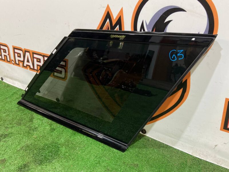 LR044115 Glass in the body rear right Range Rover Sport L494 (2014-2022) Used cost 150 € in stock 2 pcs.