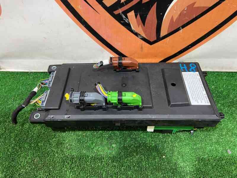 LR045951 Fuse Box Range Rover L405 (2013-2021) Used cost 200 € in stock 1 pcs.