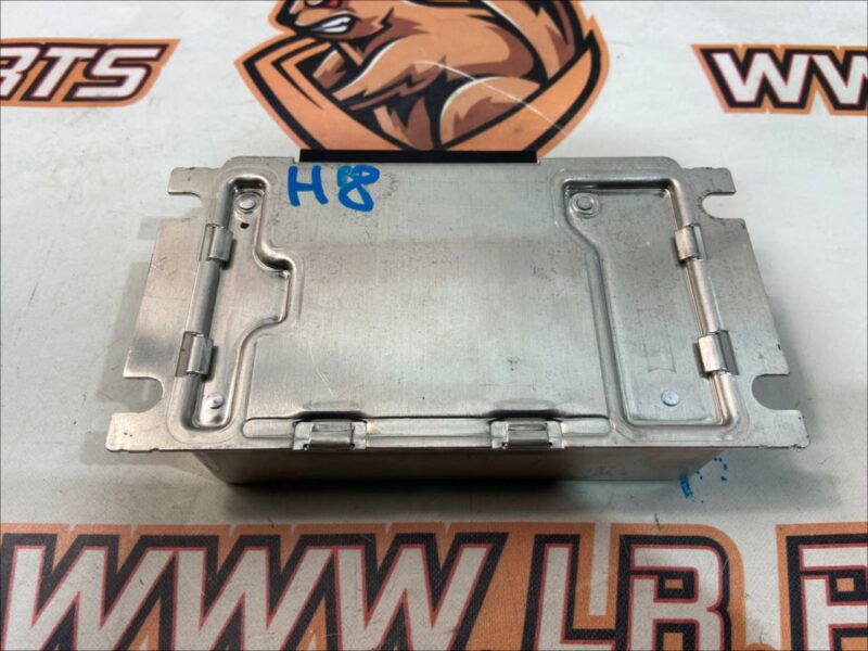 LR052557 Transfer Case Control Module Range Rover L405 (2013-2021) Used cost 95 € in stock 1 pcs.