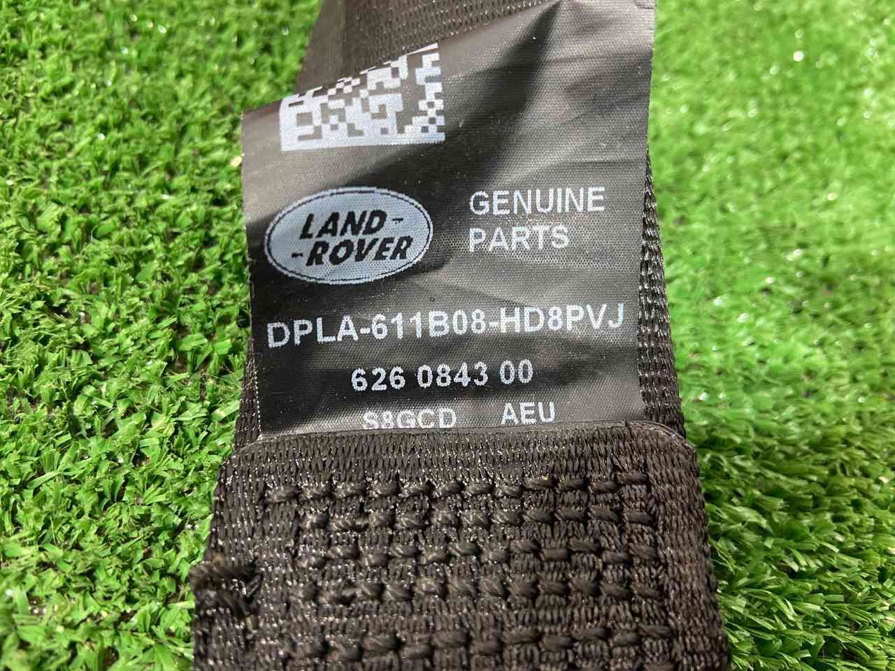 LR057417 Seat belt front right Range Rover L405 (2013-2021) used cost 150 € in stock 1 pcs.