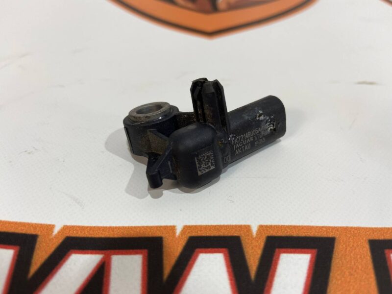 LR059789 Shock sensor Front LAND ROVER DISCOVERY SPORT (L550) 2015- Used cost 25 € in stock 3 pcs.