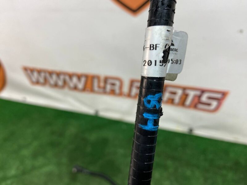 LR061014 Fuel vapor absorber tube Range Rover L405 (2013-2021) used cost 30 € in stock 1 pcs.