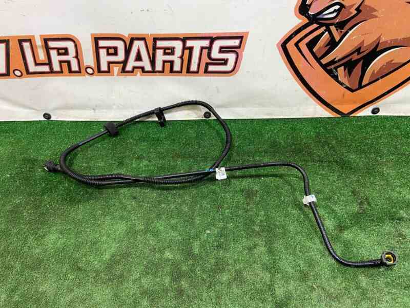 LR061014 Fuel vapor absorber tube Range Rover L405 (2013-2021) used cost 30 € in stock 1 pcs.