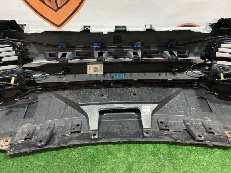 LR064624 Front bumper assembly Range Rover L405 (2013-2021) Used cost 1 100 € in stock 2 pcs.