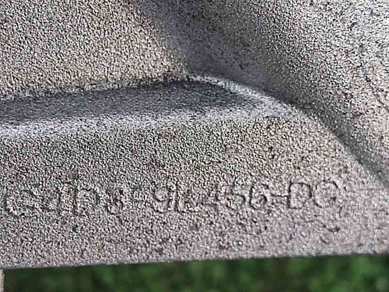 LR073742 Bracket heat exchanger EGR Land Rover Discovery Sport L550 (2015-) Used cost 20 € in stock 2 pcs.