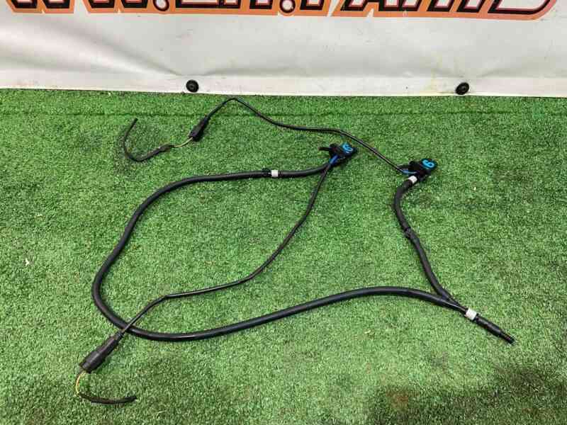 LR075883 Wiring of the washer nozzles of the Land Rover Discovery Sport L550 (2015-) Used cost 60 € in stock 4 pcs.
