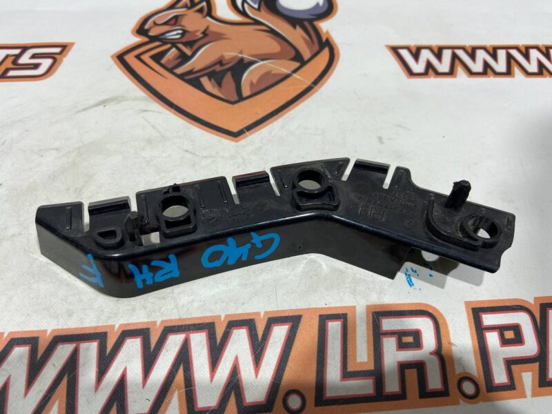 LR077882 Bumper guide right Land Rover Discovery Sport L550 (2015-) Used cost 22 € in stock 5 pcs.