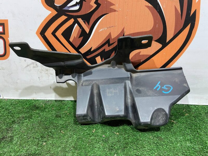 LR088329 Heat shield left Range Rover Sport L494 (2014-2022) Used cost 10 € in stock 4 pcs.