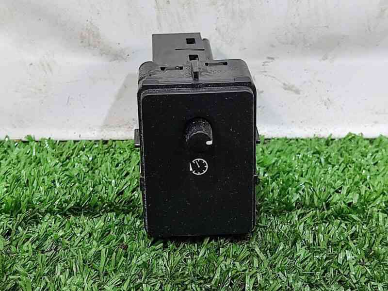 LR091207 Switch backlight adjustment Range Rover Velar L560 (2018-) Used cost 30 € in stock 1 pcs.