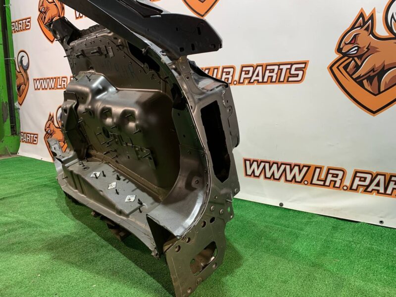 LR091293 Quarter Rear Right Range Rover Velar L560 (2018-) Used cost 900 € in stock 1 pcs.