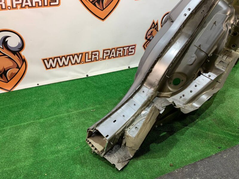 LR091293 Quarter Rear Right Range Rover Velar L560 (2018-) Used cost 900 € in stock 1 pcs.