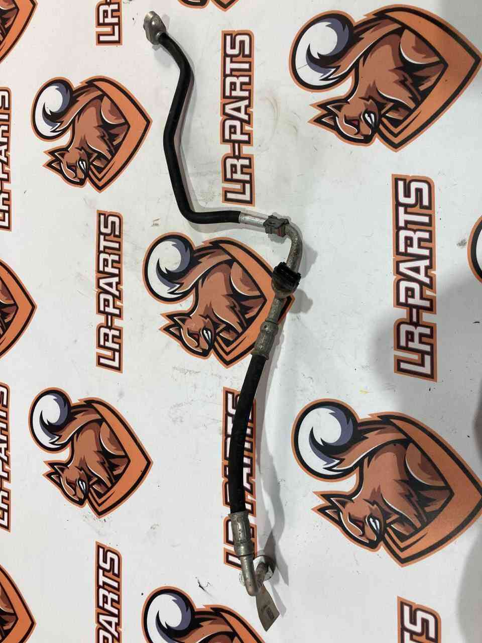 LR091477 Air Conditioning Pipe Range Rover Velar L560 (2018-) Used cost 60 € in stock 1 pcs.