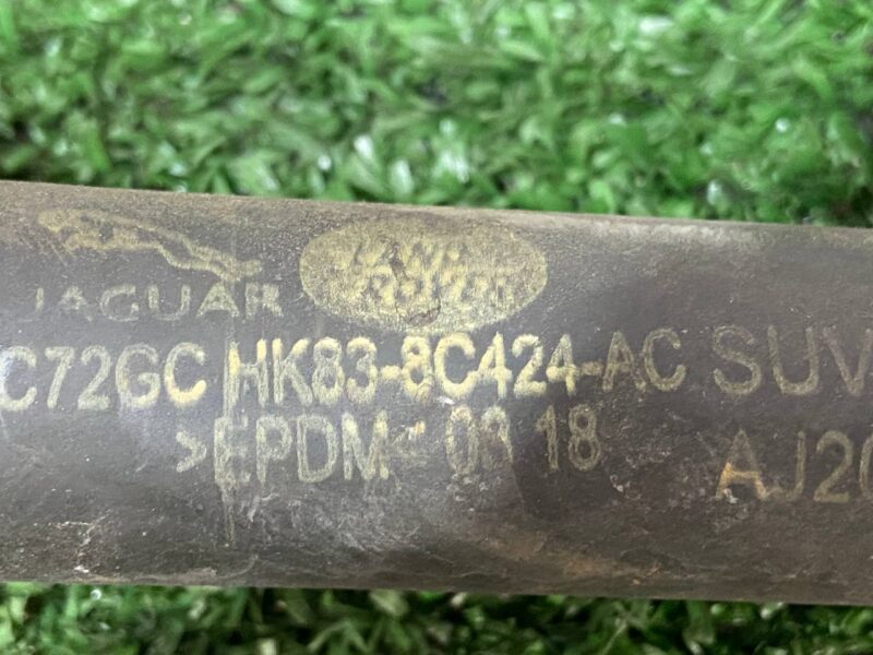 LR091815 Radiator Hose 2.0TD Range Rover Velar L560 (2018-) Used cost 10 € in stock 6 pcs.