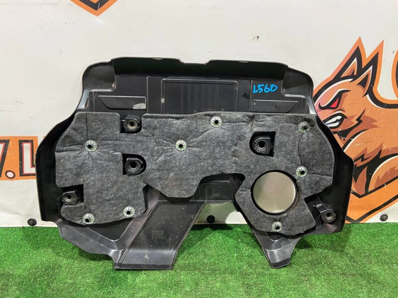 LR091894 Engine cover 3.0TD Range Rover Velar L560 (2018-) USED cost 150 € in stock 1 pcs.