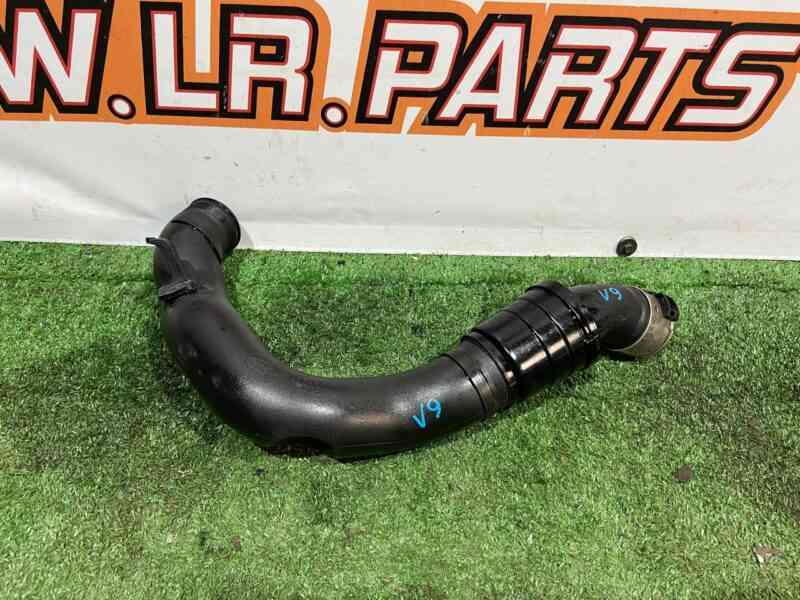 LR092415 Range Rover Velar L560 (2018-) Turbo Pipe Used cost 120,83 € in stock 1 pcs.