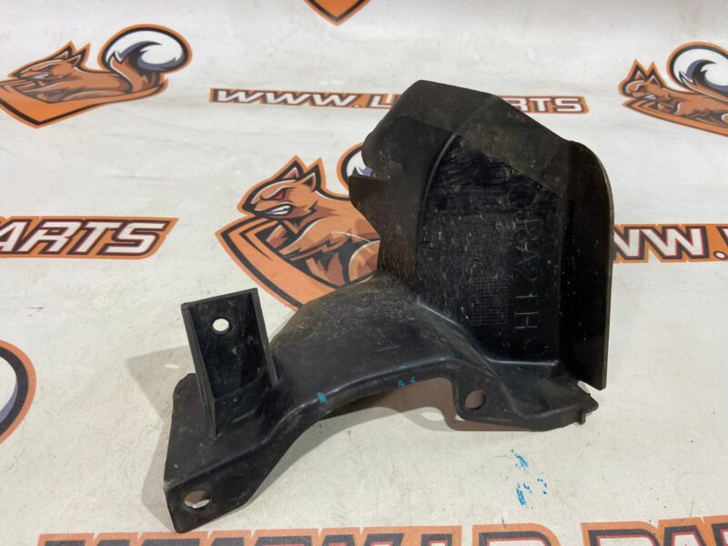 LR092685 Air deflector left Range Rover Velar L560 Used cost 25 € in stock 2 pcs.