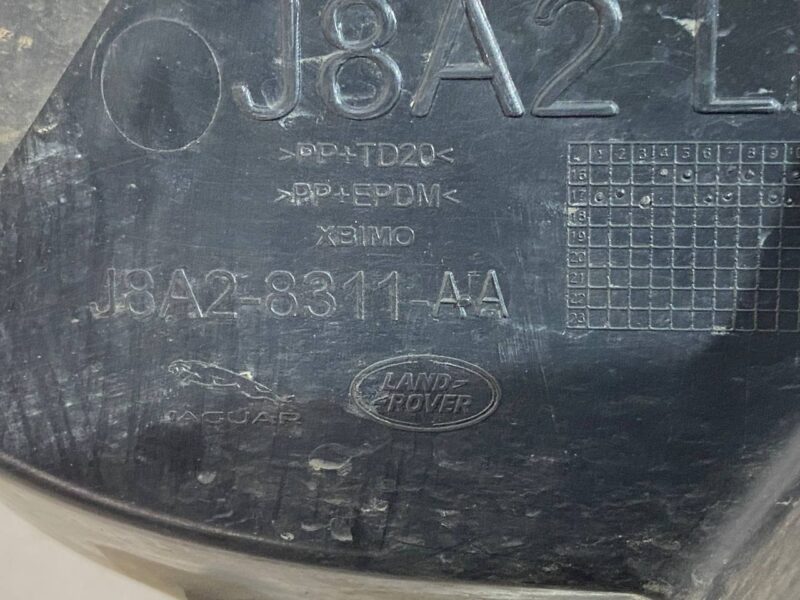 LR092685 Air deflector left Range Rover Velar L560 Used cost 25 € in stock 2 pcs.