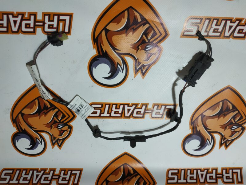 LR093814 Radiator wire Range Rover Velar L560 (2018-) Used cost 25 € in stock 3 pcs.