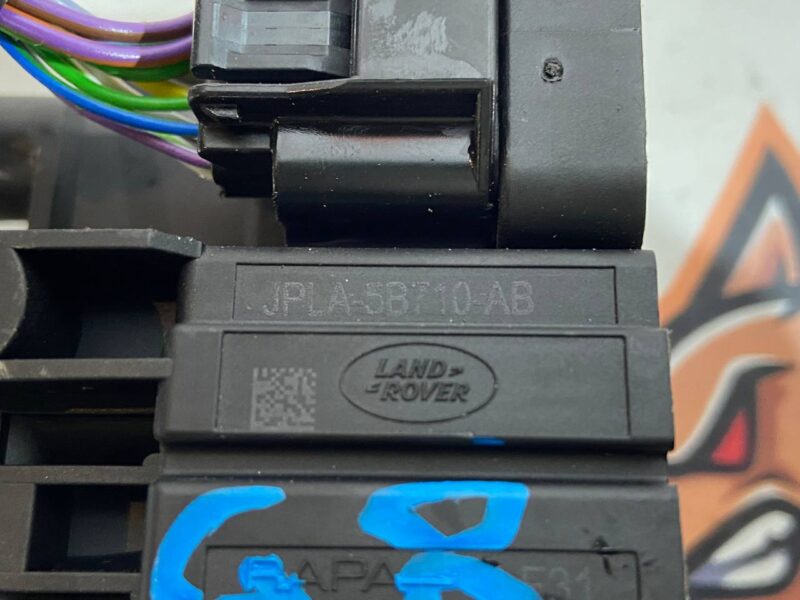 LR113342 Electromagnetic air suspension valve rear Range Rover Sport L494 Used - Image 25