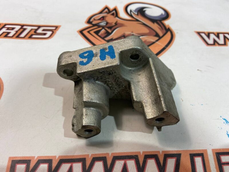 LR114108 Exhaust pipe bracket Land Rover Discovery Sport L550 (2015-) used cost 25 € in stock 3 pcs.