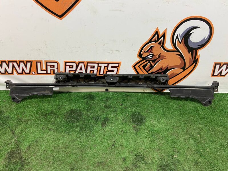 LR116213 Rear Bumper Mounting Bracket Central Range Rover L405 (2013-2021) Used cost 50 € in stock 3 pcs.